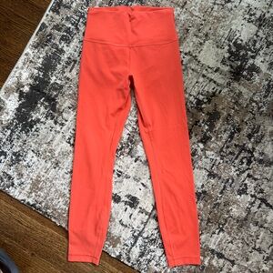 Lululemon Wunder Under Leggings - size 6